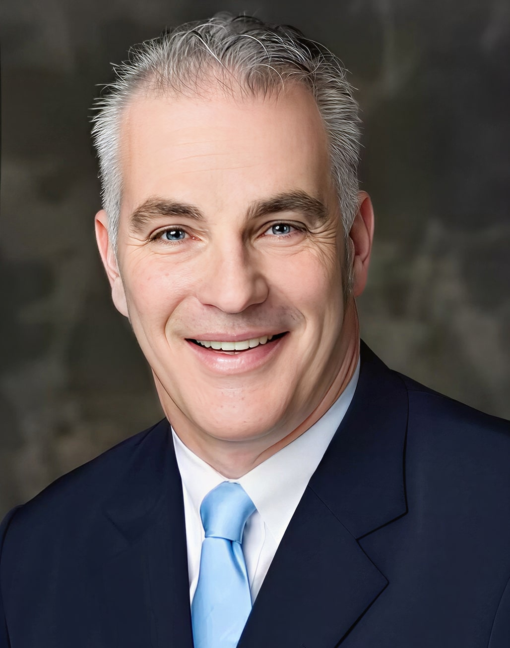 Meet Dr. Kevin Kern@2x